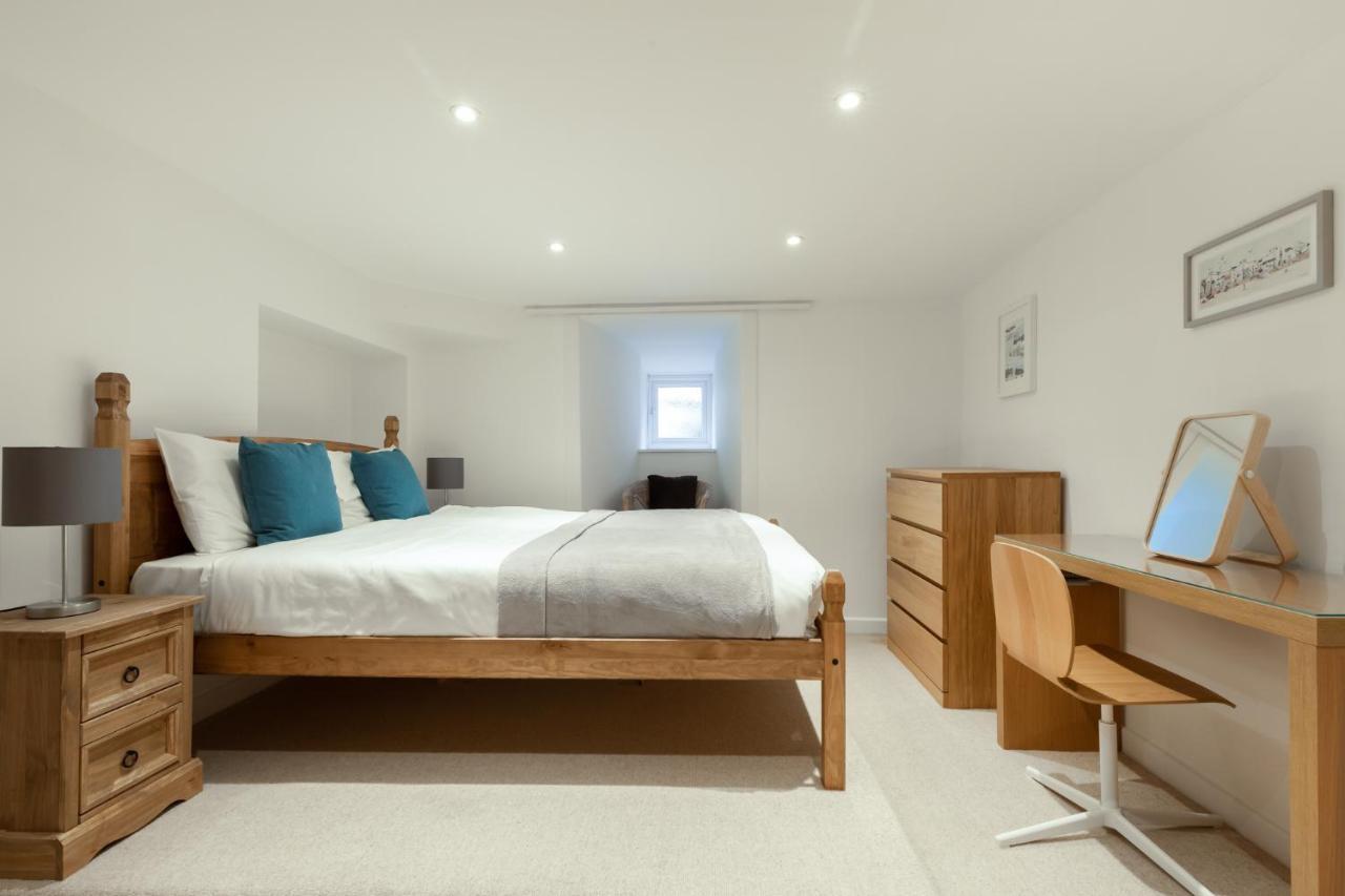 Oasis Apartment Falmouth Esterno foto